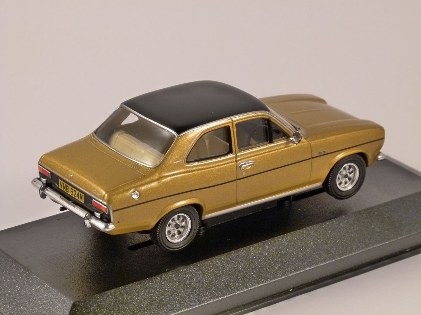 Ford escort models scale #6